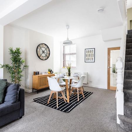Levi Suite By Koya Homes - 3-Bedroom Home, Downtown Cardiff, Free Parking 외부 사진