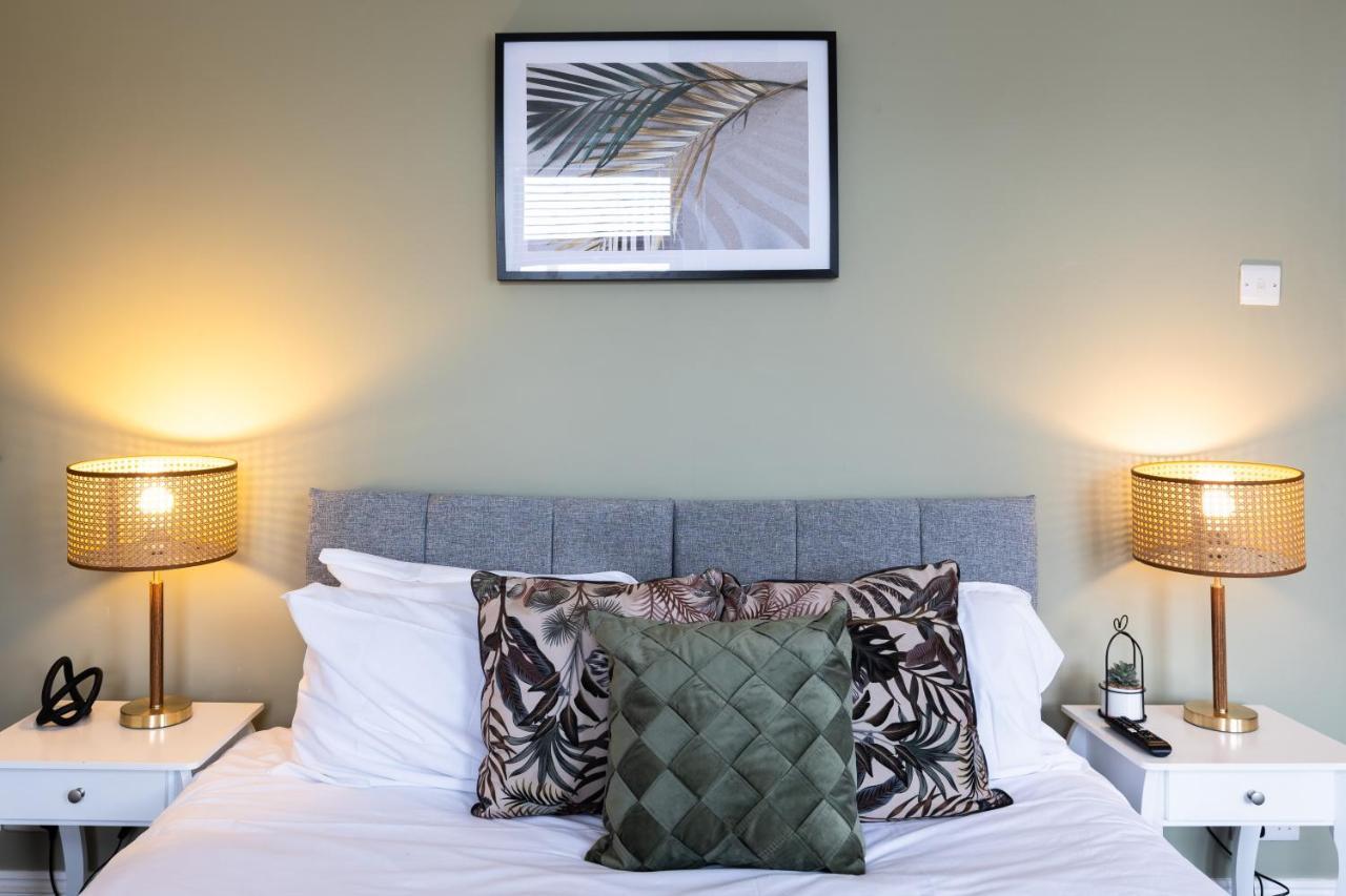 Levi Suite By Koya Homes - 3-Bedroom Home, Downtown Cardiff, Free Parking 외부 사진