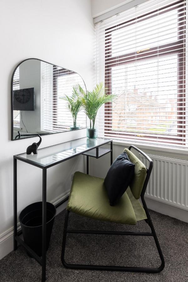 Levi Suite By Koya Homes - 3-Bedroom Home, Downtown Cardiff, Free Parking 외부 사진