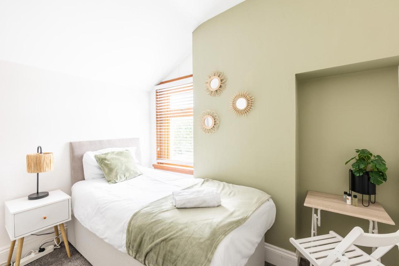 Levi Suite By Koya Homes - 3-Bedroom Home, Downtown Cardiff, Free Parking 외부 사진