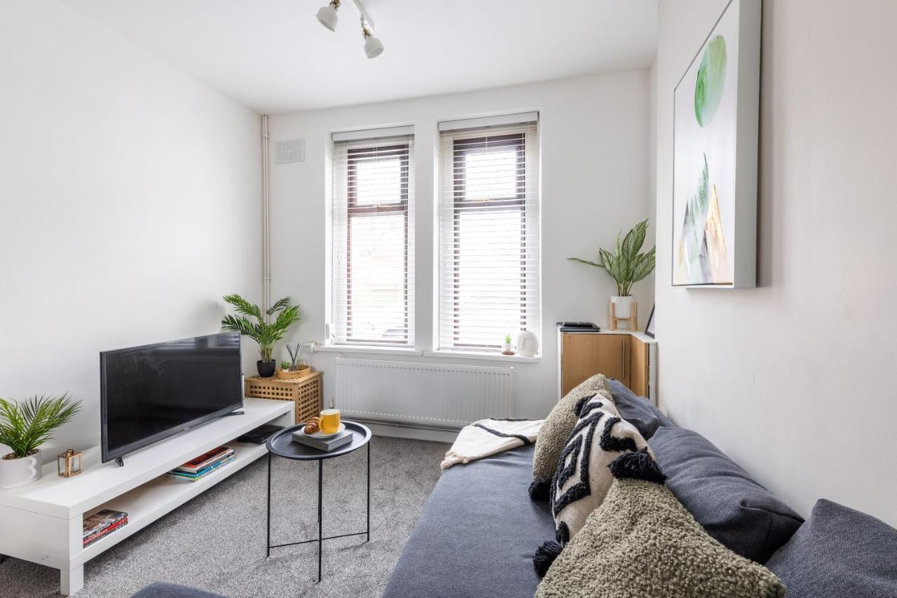 Levi Suite By Koya Homes - 3-Bedroom Home, Downtown Cardiff, Free Parking 외부 사진