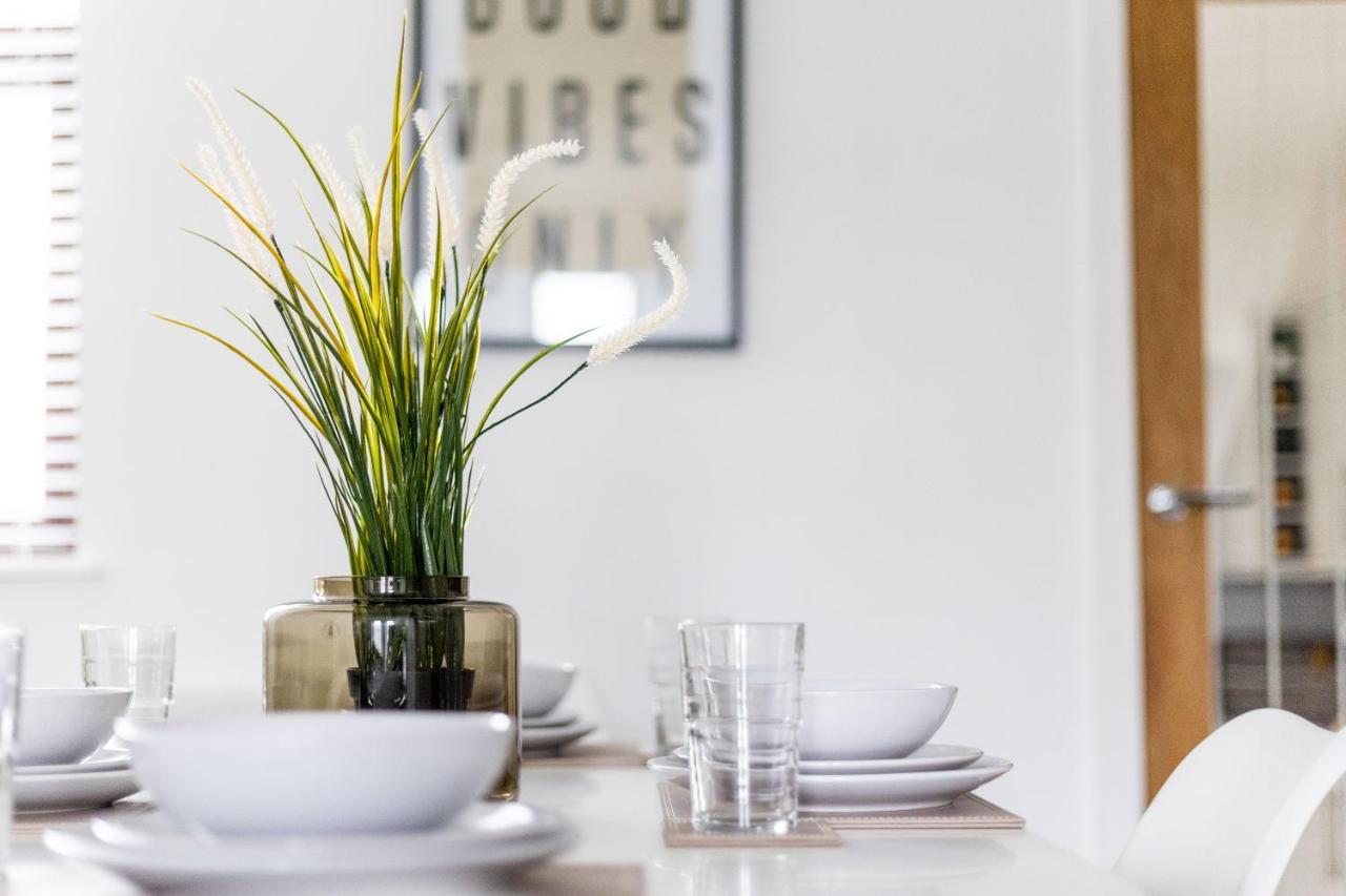 Levi Suite By Koya Homes - 3-Bedroom Home, Downtown Cardiff, Free Parking 외부 사진