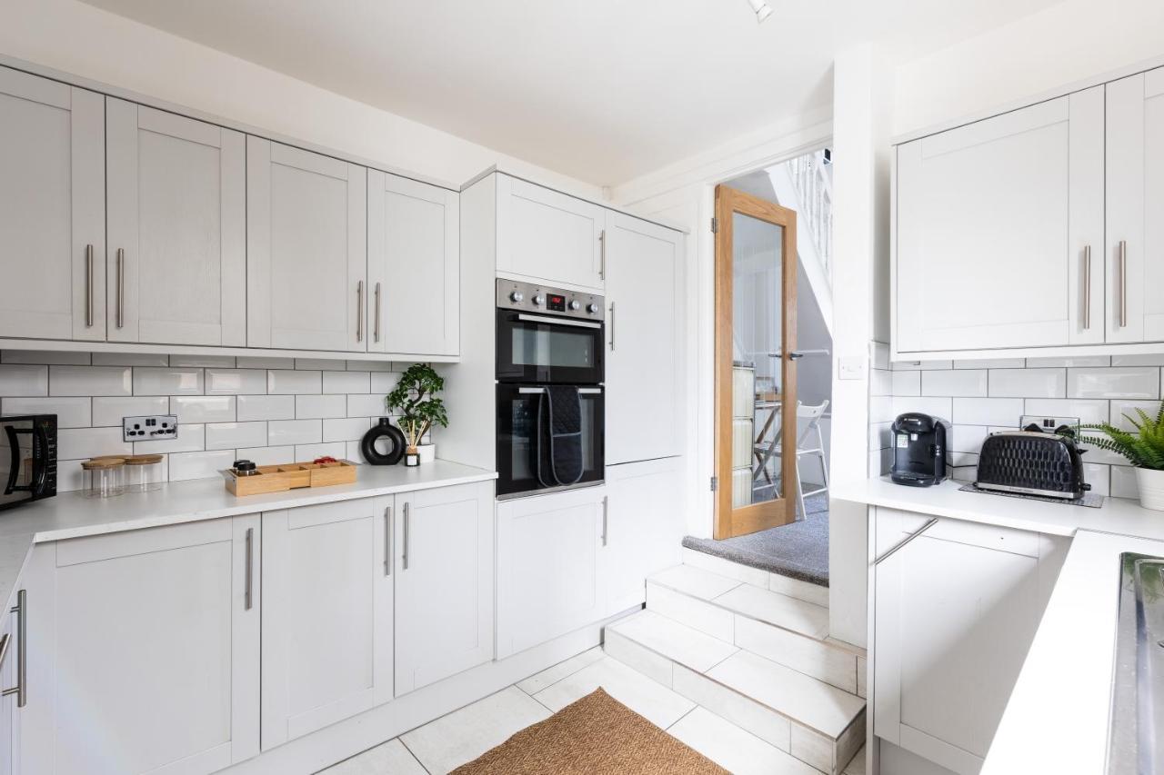 Levi Suite By Koya Homes - 3-Bedroom Home, Downtown Cardiff, Free Parking 외부 사진