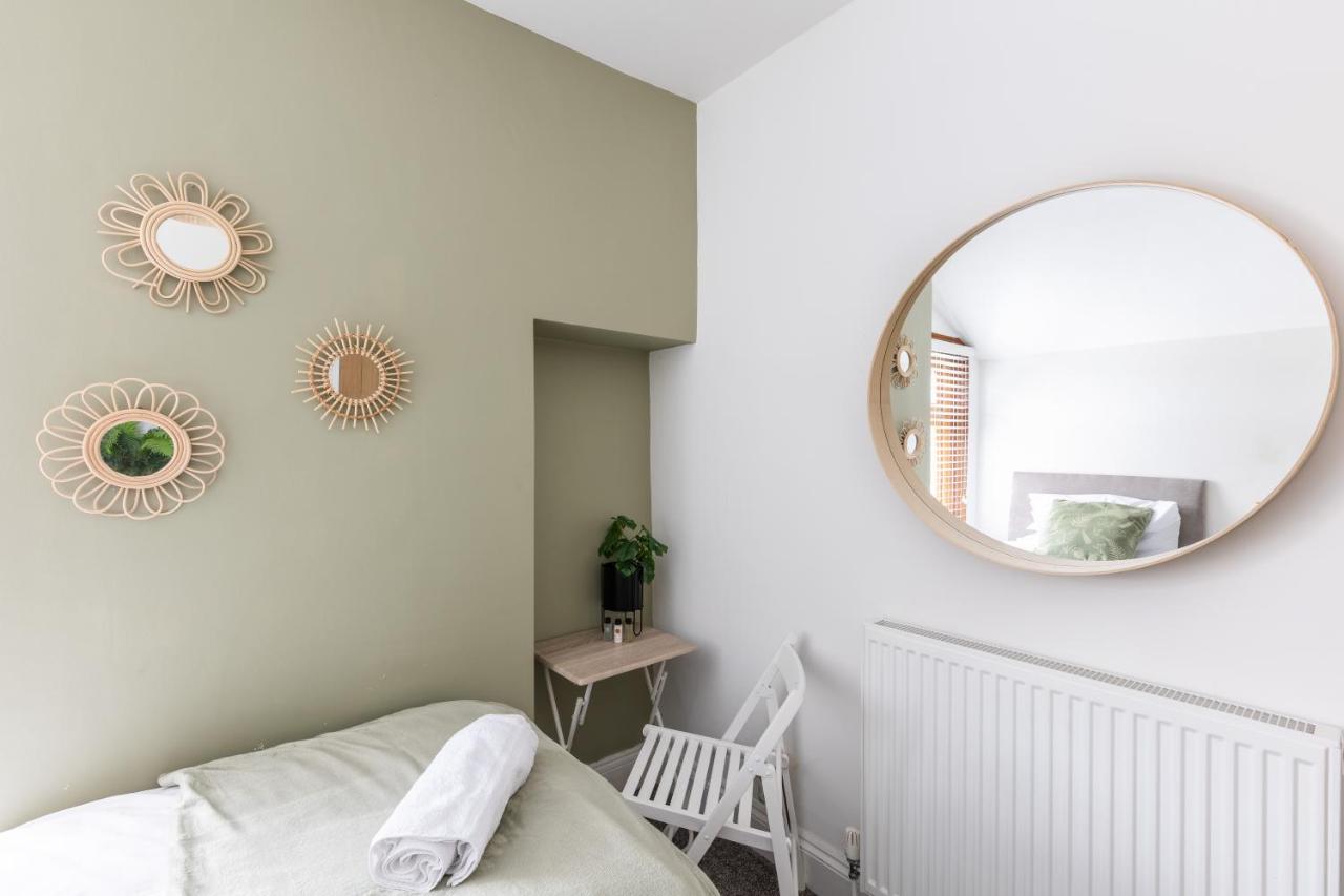 Levi Suite By Koya Homes - 3-Bedroom Home, Downtown Cardiff, Free Parking 외부 사진