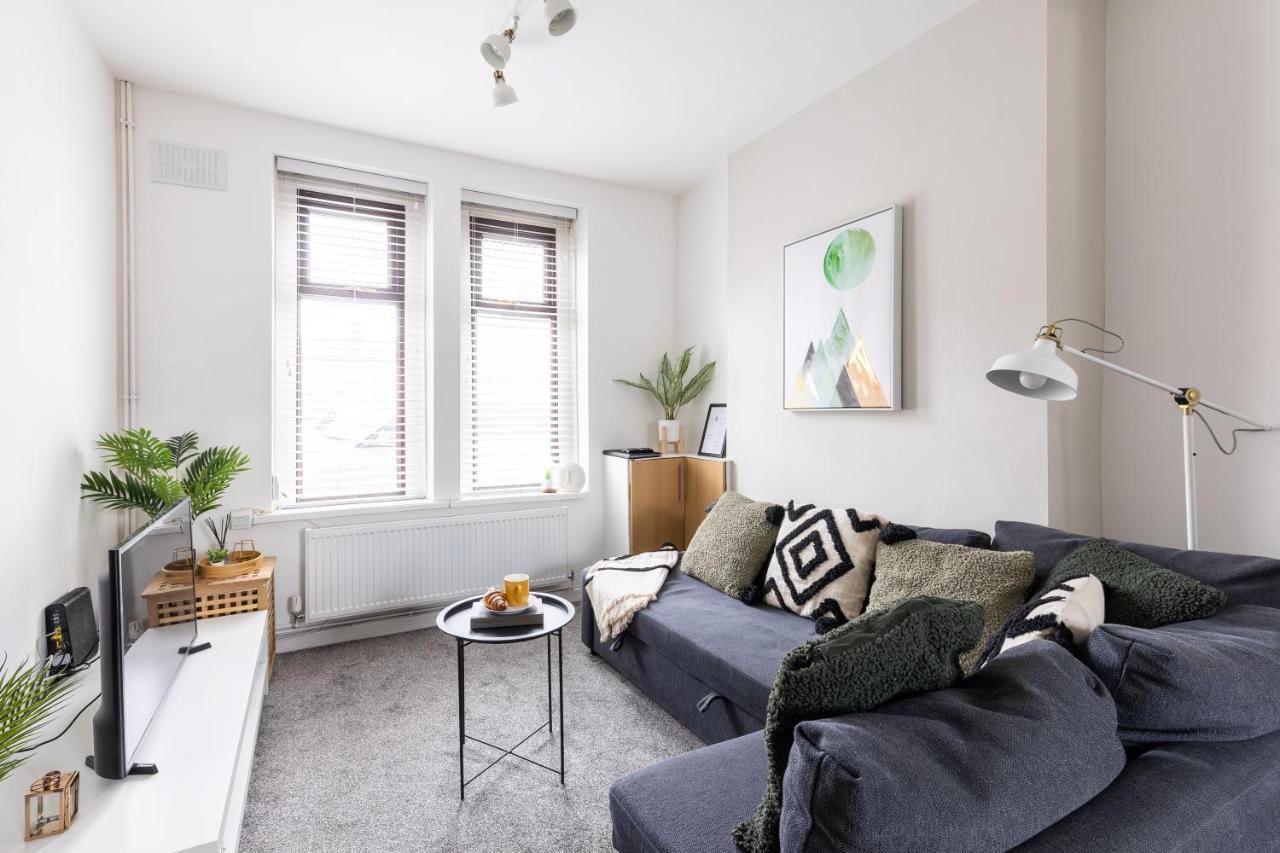Levi Suite By Koya Homes - 3-Bedroom Home, Downtown Cardiff, Free Parking 외부 사진